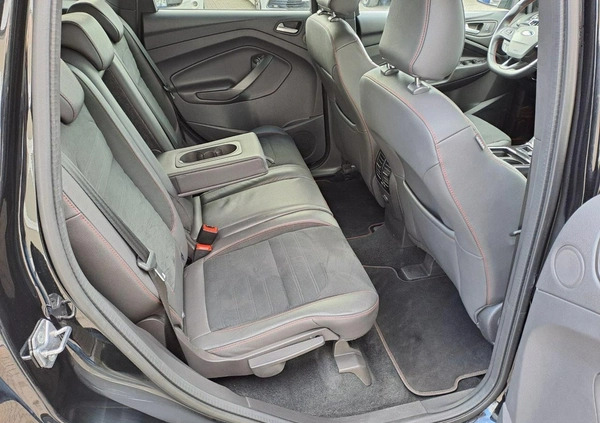 Ford Kuga cena 109900 przebieg: 62928, rok produkcji 2019 z Warszawa małe 407